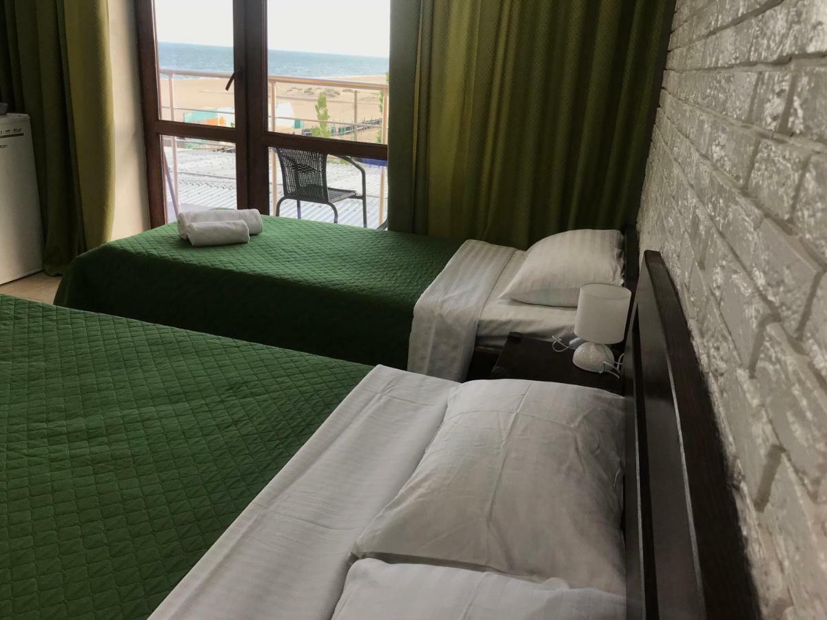 Золотий Лев Hotel Zatoka Exterior foto
