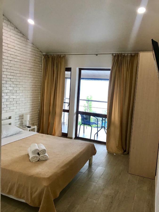 Золотий Лев Hotel Zatoka Exterior foto